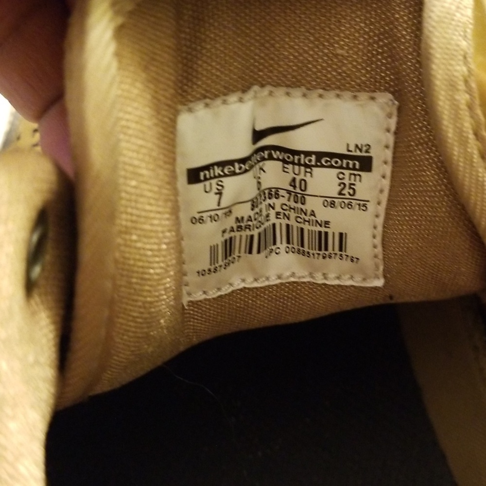AUTH MEN'S NIKE KOBE X MID EXT GOLD SHOES SZ 7 - Picture 3 of 7
